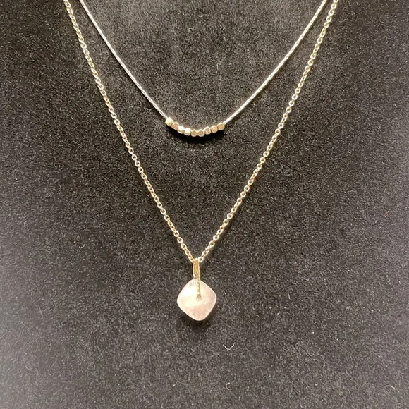 NEW Rose quartz 18” double strand, gold tone, necklace - Picture 2 of 3